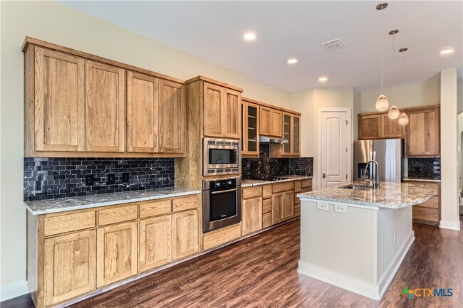 Photo - 462 Stagecoach Trail