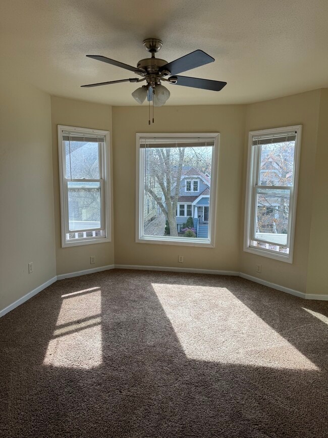 Photo - 2108 N 1st St Unidad Upper