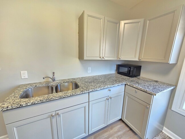 Photo - 115 N 46th St Unit 2