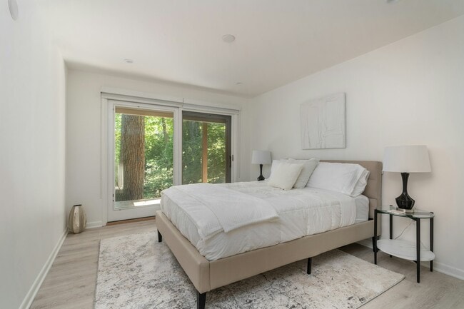 Photo - 2738 N Radford St