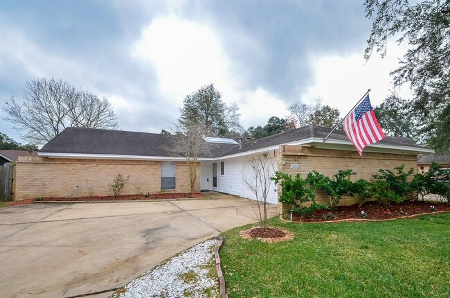 Photo - 15815 Boulder Oaks Dr