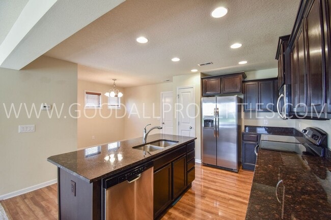 Photo - Check out this Beautiful 2 Bedroom, 2.5 Bath end unit Townhome in West Des Moines