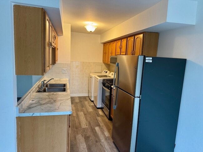 Photo - 1483 Cornell Ct