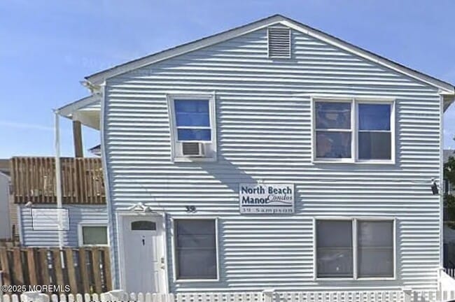 Building Photo - 39 Sampson Ave Unit 7