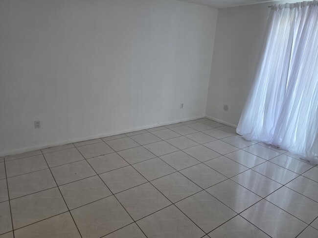 Photo - 661 N University Dr Unit 104