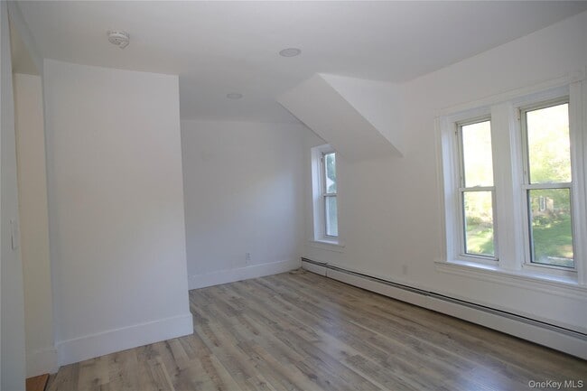 Photo - 35 S Lawn Ave Unit 3