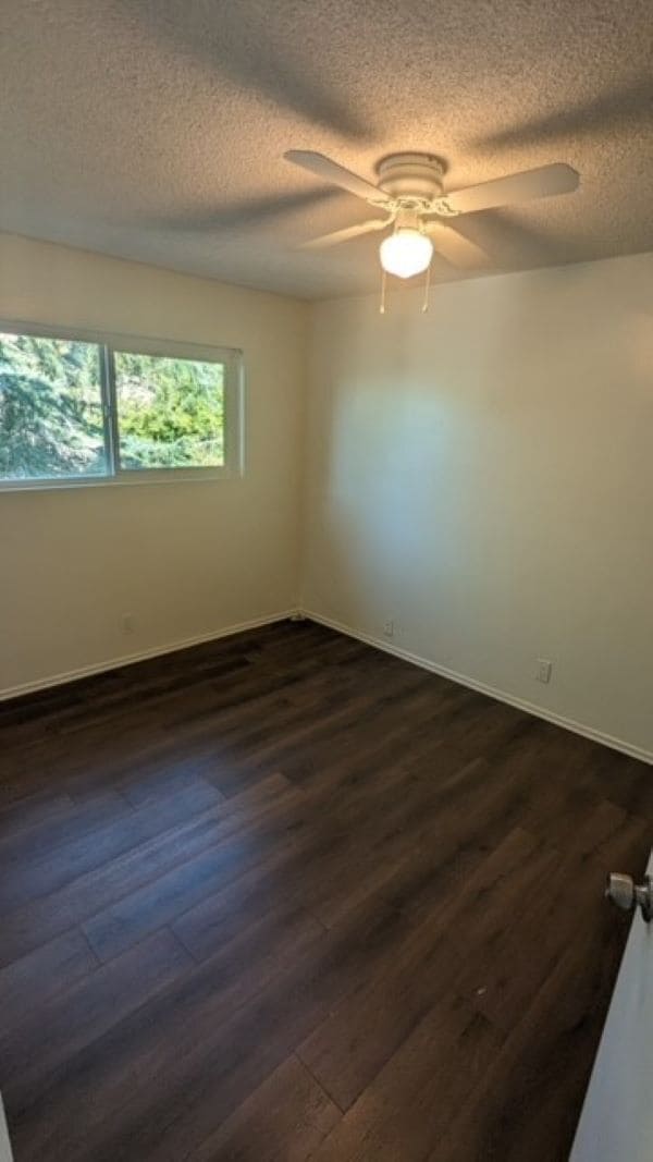 Photo - 10420 Commerce Ave Unidad 2