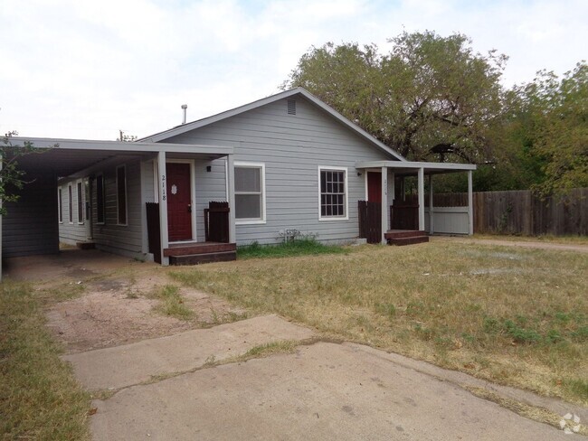 Building Photo - AFFORDABLE DUPLEX Rental