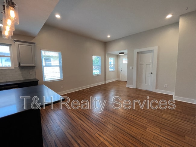 Photo - 1202 Harlan St