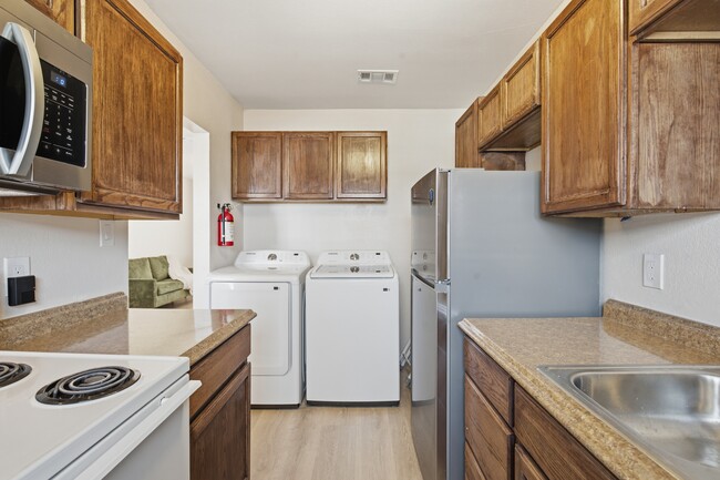 Photo - 4705 Shadylane Dr Unidad D
