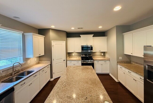 Photo - 223 Charter Oaks Dr
