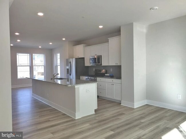 Photo - 6947 Farragut Dr