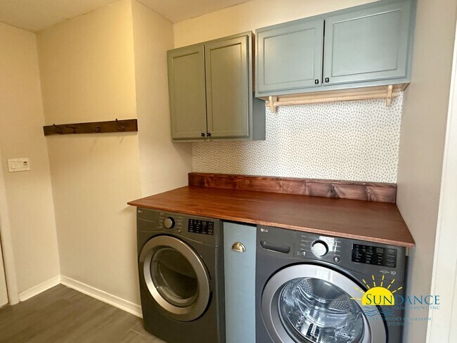 Photo - Stunning 3 Bedroom Home in Navarre!