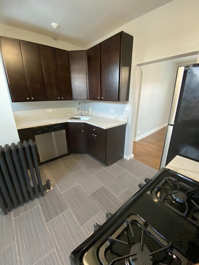 Photo - 1722 W Juneway Terrace Unit 3B