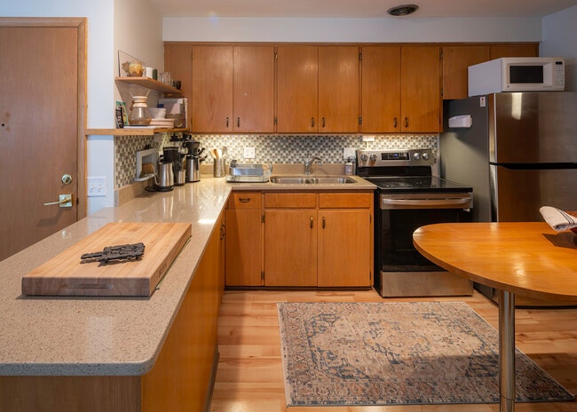 Photo - 2802 Arbor Dr Unit Three