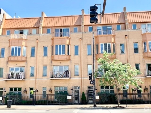 Building Photo - 1909 S State St Unit 4 Rental