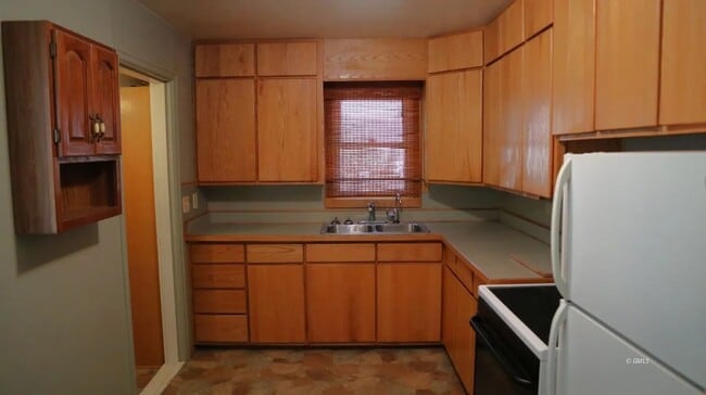 Photo - 402 E Grant St