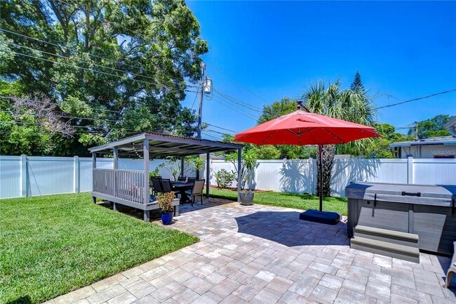 Photo - 5635 24th Ave N