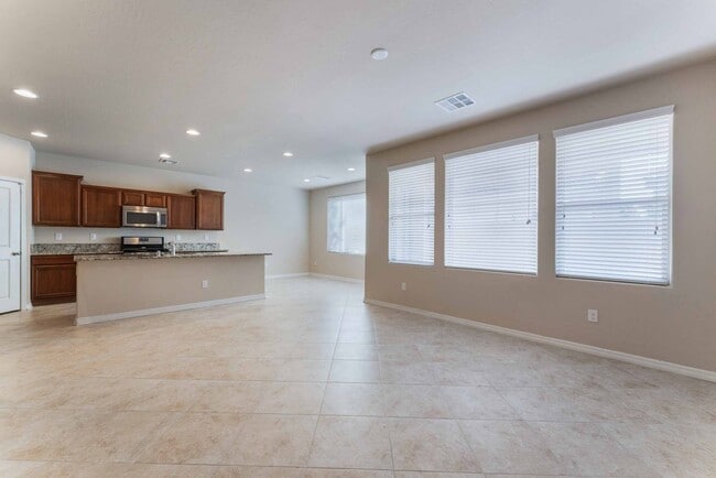 Photo - Spacious Modern Home!