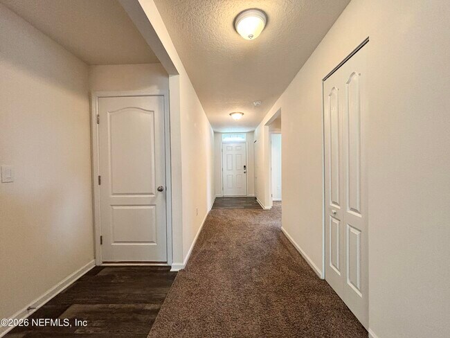 Photo - 1763 Eagle View Way