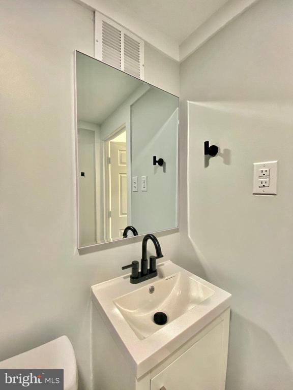 Photo - 2236 Cedar St