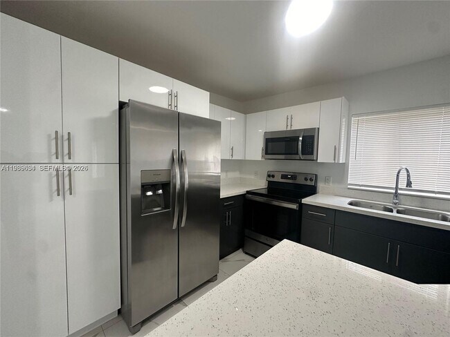 Photo - 116 NW 10th St