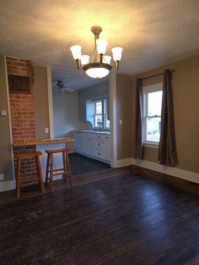 Photo - Big Tree Charmer 2 bed 1 bath.