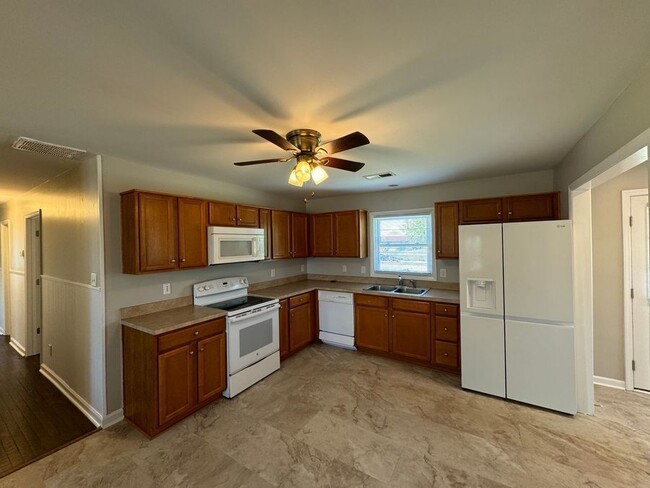 Photo - 101 Rainbow Dr