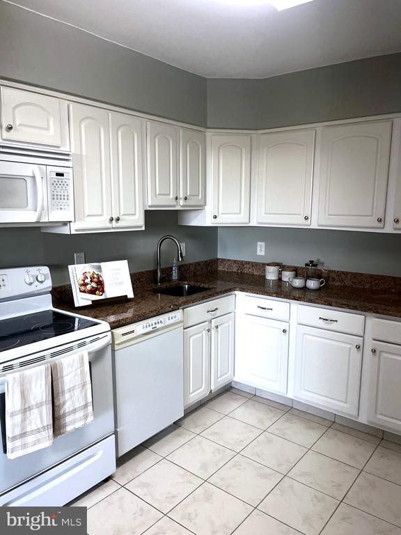 Photo - 3713 S George Mason Dr Unit 901