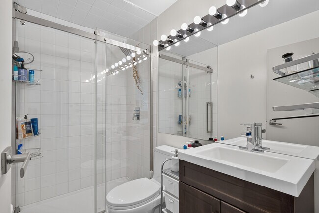 1208-714 14 Ave SW