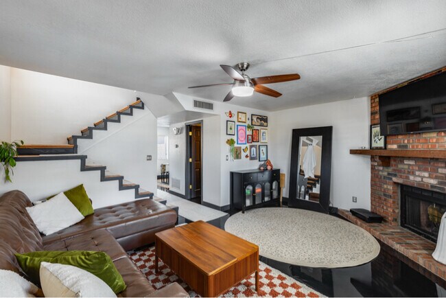 Photo - 5350 N Central Ave