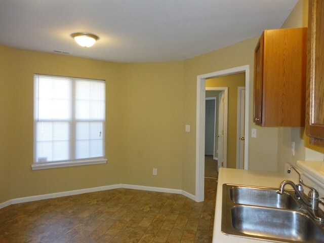 Photo - 5423 Twin Bridge Ct