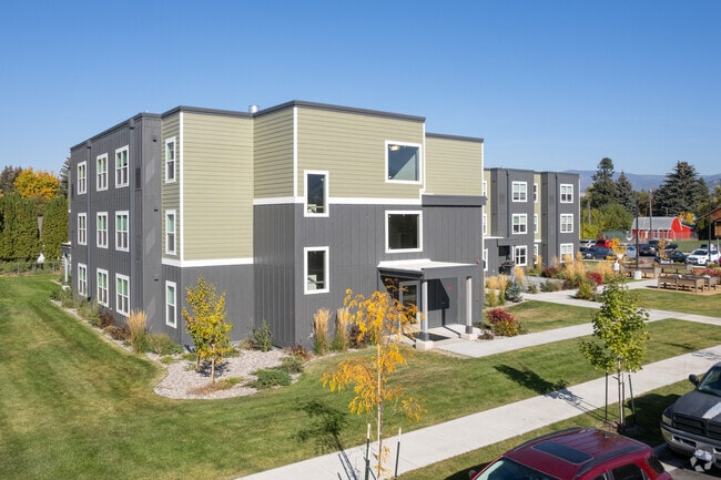 Photo - Skyview Apartments