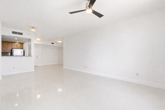 Photo - 511 SE 5 Ave Unit 2207
