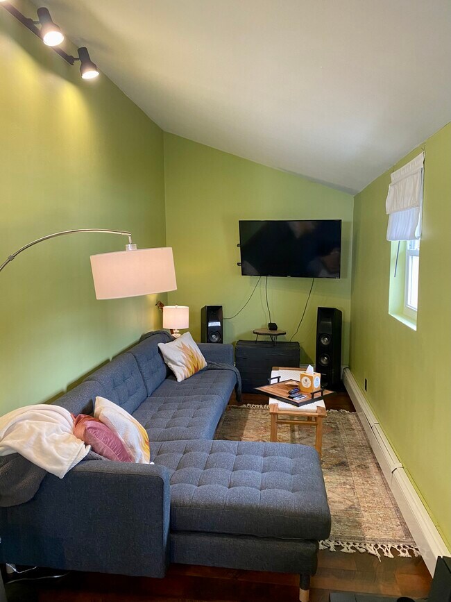 14 Allen Ln Apartments For Rent in Sloatsburg, NY