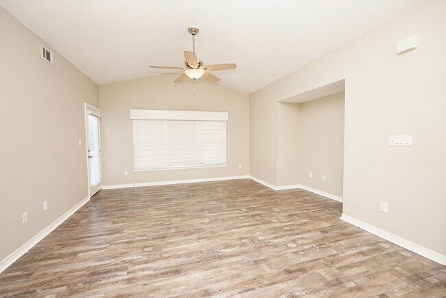 Photo - Condo in Central Niceville