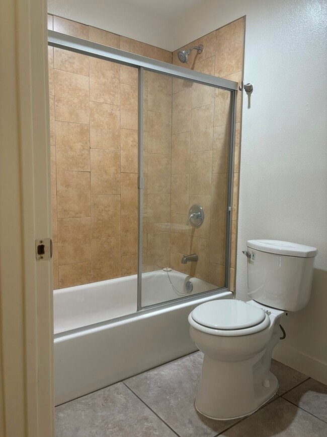 Photo - 121 E 88th St