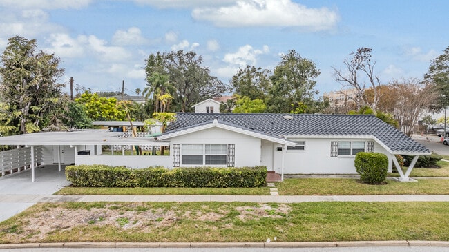 Building Photo - 524 Columbia Dr Rental
