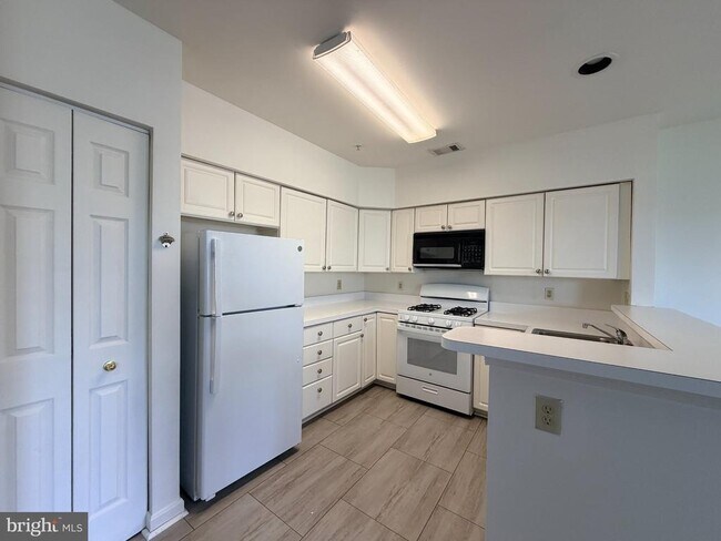 Photo - 306 Gatehouse Ln Unit I