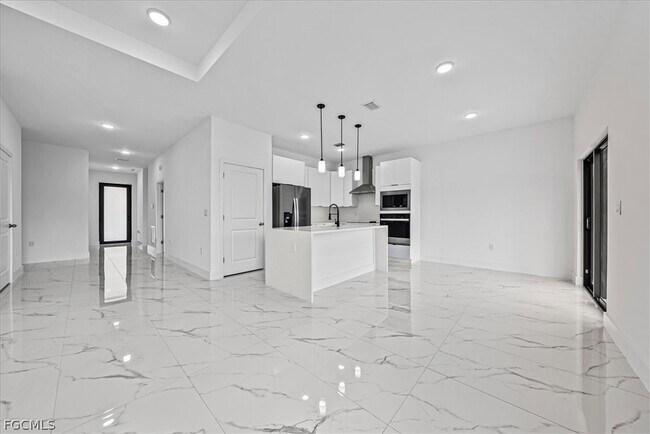 Photo - 3813 25th St SW