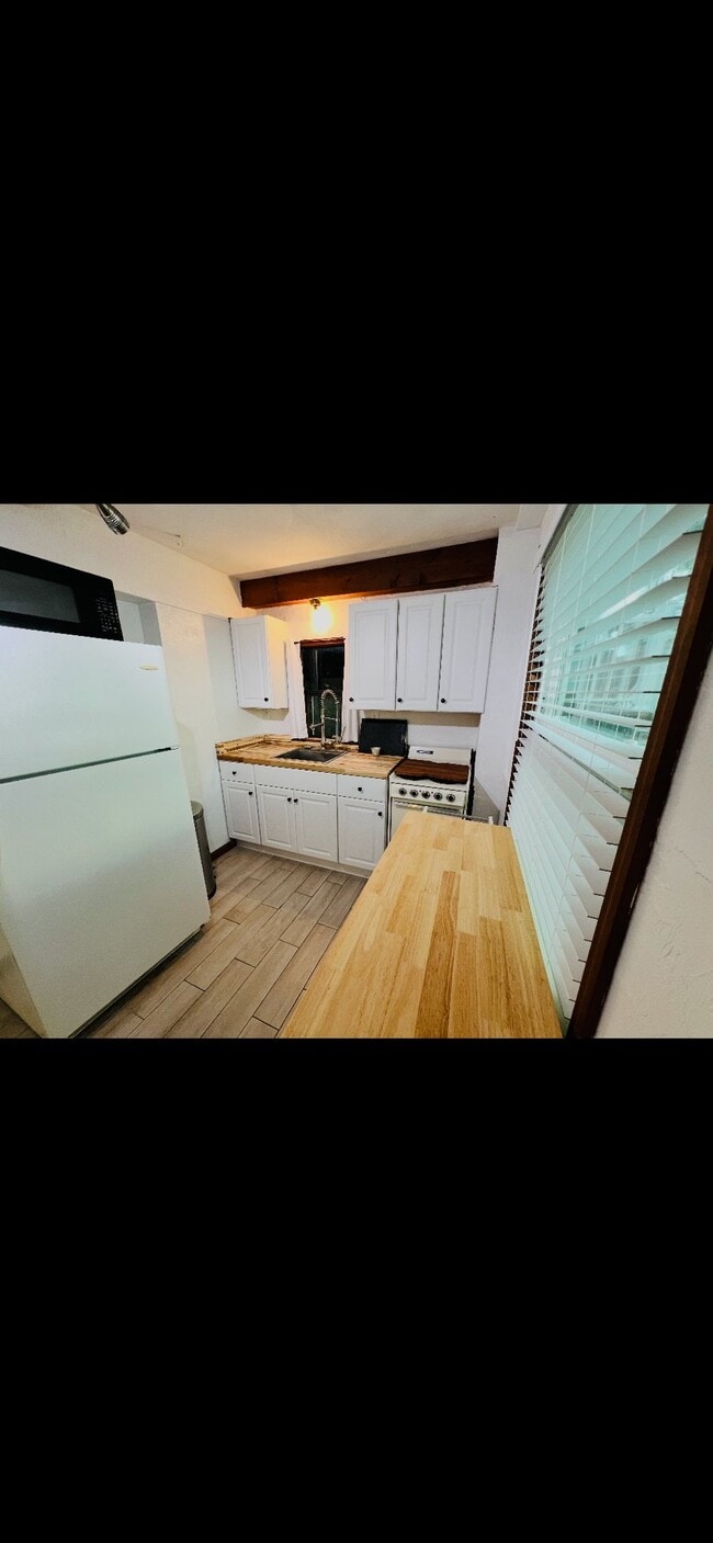 Photo - 2076 S Halifax Dr Unit 1