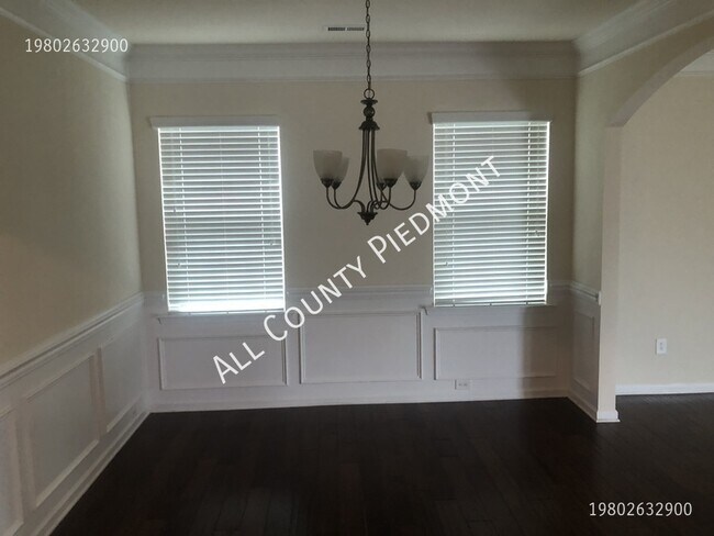 Photo - 7711 Kelburn Ln