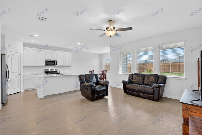 Photo - 1306 Eclipse Ln