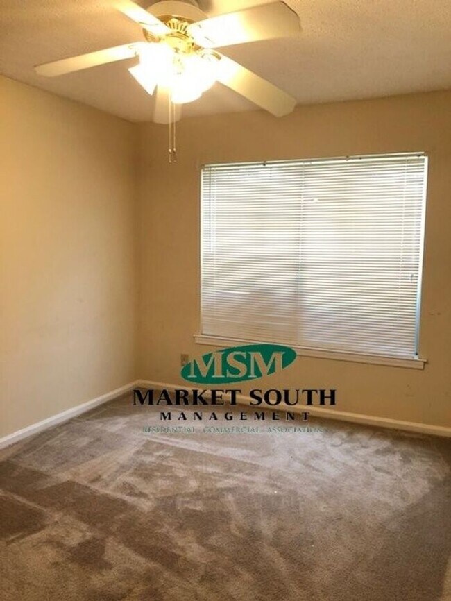 Photo - RICHMOND HILL - PIERCEFIELD FOREST