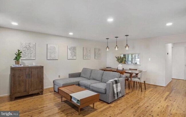 Photo - 3807 Usher Ct