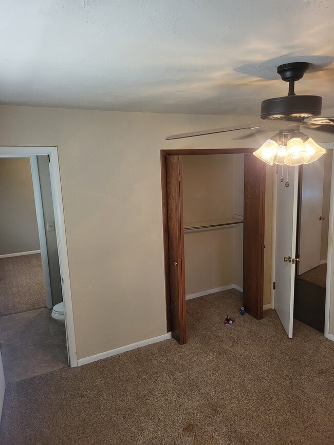 Photo - 13803 NE 9th St