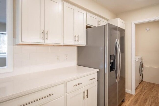 Photo - 1529 Wismer St