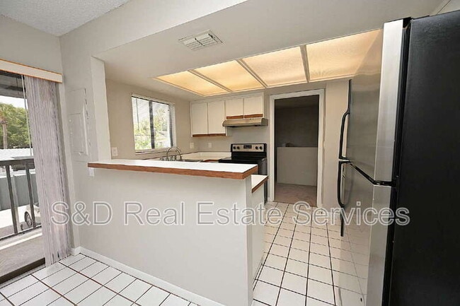 Photo - 1808 Village Ct
