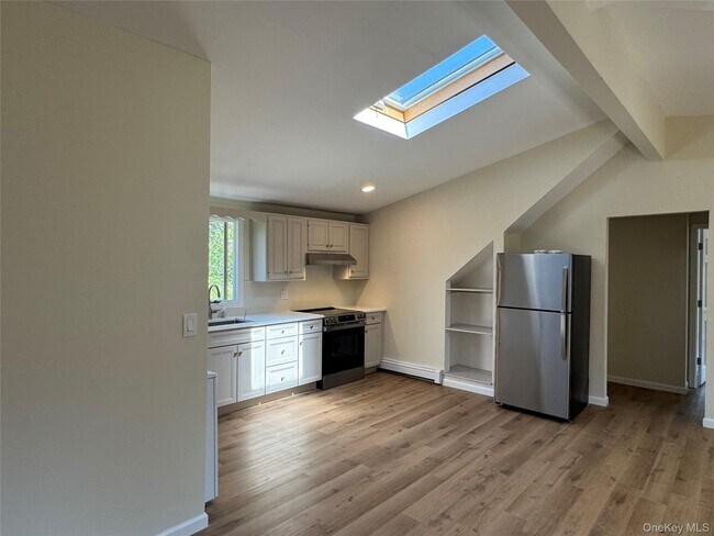 Photo - 1 Towne Ct