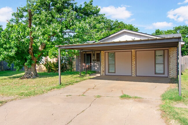 Building Photo - 5705 16th St Rental